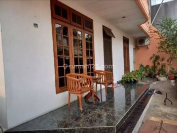 Rumah Tanjung Duren 171m² Jalan 2 mobil