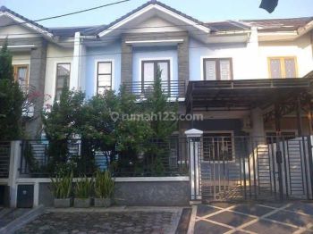 Rumah Daerah Kelapa Dua