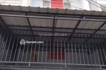 Rumah bebas bajir di duri kepa masuk mobil(dk26)