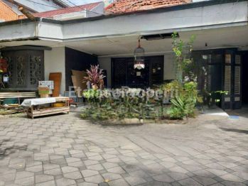 Jual Bangunan Komersil Hitung Tanah Jalan Bawean Sederet Mirota