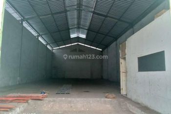 Disewakan Gudang Kayu Besar, Tegal Alur, Kalideres, Akses Tol Bandara, Siap