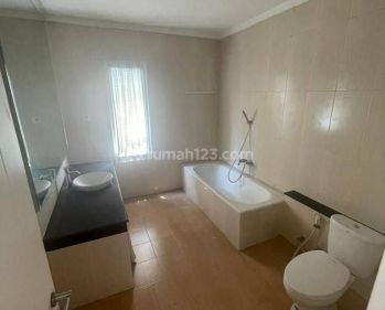 12133 - Rumah bagus lingkungan asri, premium dan strategis bintaro sektor 7 siap