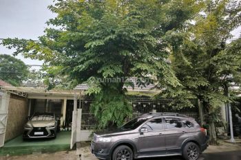 Disewakan Rumah Bagus Terawat Gatot Subroto