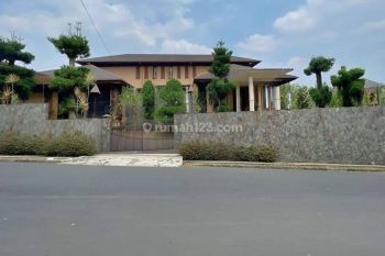 Rumah 2 Lantai Dijual Siap Huni di Kawasan Setiabudi Bandung