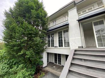 Rumah Mewah View Danau Private Lift Basement Marmer Full Sutera Danau Biru Alam