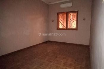 Dijual Rumah 2 Lantai di Prima Harapan Regency