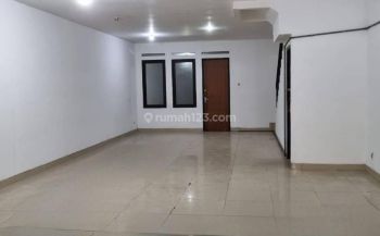 Ruko Disewa 2 Lantai Strategis di Batununggal