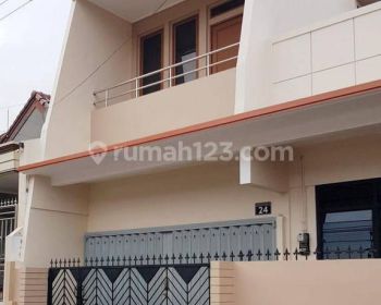 Rumah Tinggal di Tengah Kota Semarang Jawa Tengah