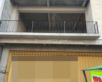 Disewakan ruko 3 lantai di denpasar barat