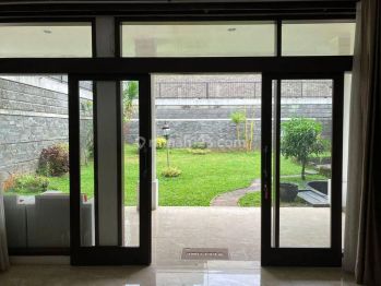 Jual Rumah Asri 2 Lantai di Cipaku Bandung utara