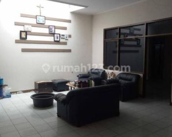 Rumah di komplek dekat terminal leuwipanjang boleh sewa 1 thn