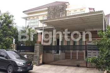 RUMAH MODERN MINIMALIS DENGAN PRIVATE POOL