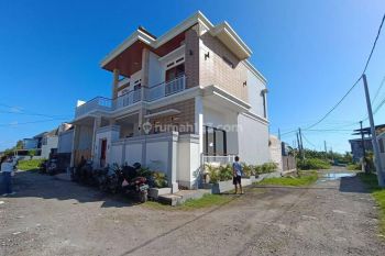 Dijual vila full furnished 2 lantai Munggu Kuta Utara Bali