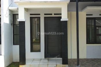 Dijual Rumah Cantik Nempel Graha Bunga Bintaro