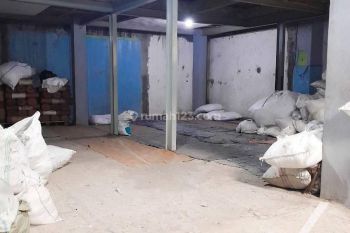 GUDANG DAN TEMPAT TINGGAL LOKASI INDUSTRI CIBOLERANG BANDUNG