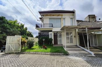 Rumah Villa 2 Lantai Full Furnished di Metro 8 Batu