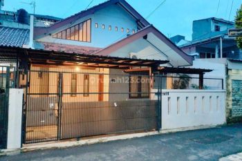 Rumah Bangunan 2 lantai Unfurnished Tebet Timur