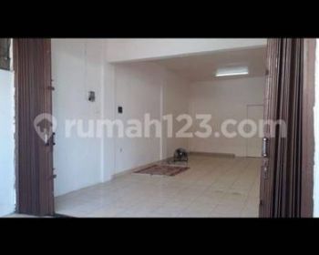 Ruko Murah 2.5 Lantai di Jelambar Jakarta Barat Luas 84 m² SHM Hadap Utara bebas