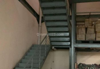 Gudang di Daan mogot, Daan Mogot