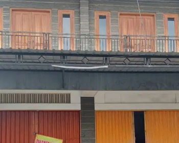 Disewakan: ruang kantor / gudang luas di daerah Pasar Kliwon