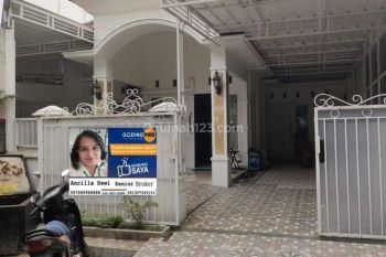 Dijual Rumah Asri Bagus Sebrang Mall GGP 2.5 M nego Villa Galaxy Bekasi Selatan