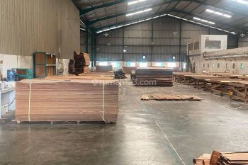 Gudang Siap Pakai di Tambak Aji