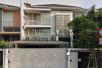 Rumah Citra Garden 6 Boulevard Full Furnished