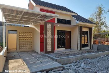 Rumah baru gress
ready atau pesan bangun di cluster