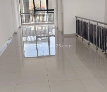 Ruko baru pik 2 lokasi strategis dekat apartemen dan perumahan