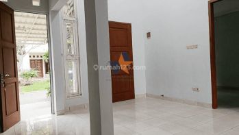 Dijual Cepat Rumah Siap Huni di Graha Raya Bintaro, Tangsel