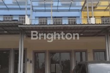 RUKO MAGGIORE SQUARE 3 LANTAI HADAP JALAN RAYA GADING SERPONG