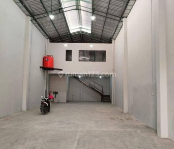 GUDANG SIAP PAKAI BANGUNAN BARU 2LT DI KALIGAWE