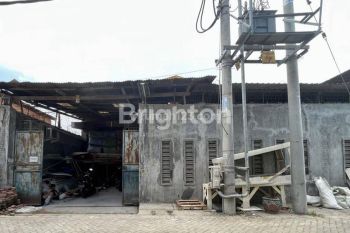 Gudang Kedinding Tengah Jaya, Terawat, Bisa Akses Kontainer 20Ft