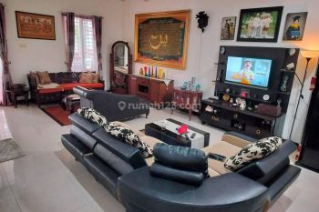 Dijual Rumah Strategis Area Taman Kopo Indah