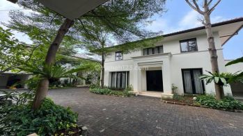 Kemang Akses Bagus, Lokasi Tenang, Dalam Compound Hanya 3 Rumah, Security 24 Ke