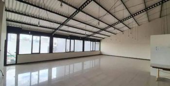 Ruko Raya Kapasan Lahan Parkir Pribadi Bisa 8-10 Mobil