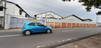 GUDANG TEMPAT USAHA NOL JALAN