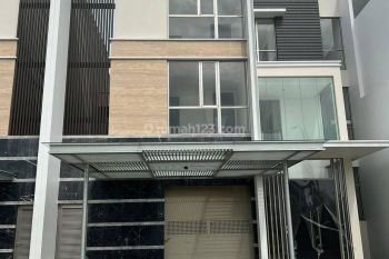 Sewa Rumah Pik Golf Island Ukuran 12x30 Marigold Ada Lift 3 Lantai Cluster Bagus