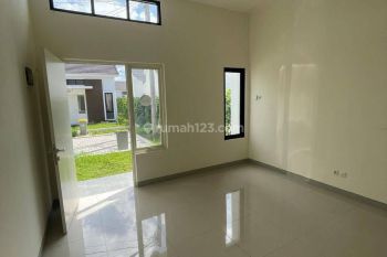 Rumah di Teradamai Cluster Curtina Harapan Indah Sudah Renovasi