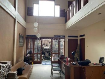 Rumah Strategis Mainroad Karawitan cocok untuk usaha, toko, kantor, kost dan di