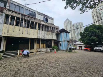 DIJUAL RUKO GANDENG 2 PERLU RENOVASI DALAM KOMPLEK KEBAYORAN CENTRE JL