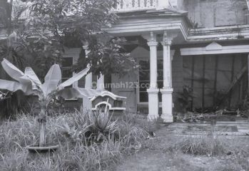 Rumahmurah 2 Lantai Butuh Renovasi Tanah Luas