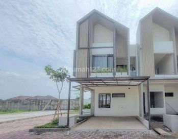 Rumah Mewah 2lantai Lingkungan Elite Gentan Baki