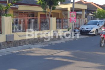 RUMAH TERAWAT DEKAT MIROTA GODEAN KOMPLEK PERUMAHAN MEWAH BANTUL RASA KOTA