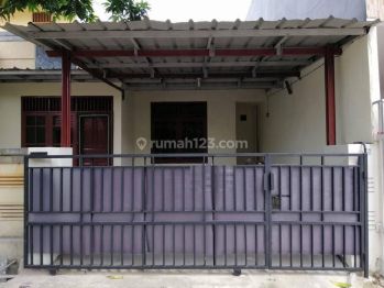 Rumah di Bulevar Hijau, Bekasi Di Jual Cepat B0031
