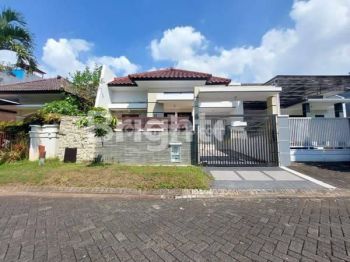 Rumah siap huni di araya malang