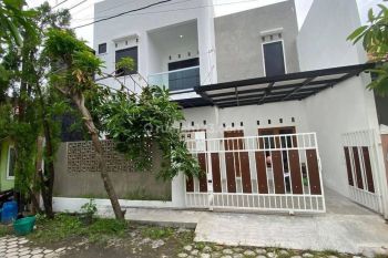Rumah Cantik Furnish 2 Lantai Siap Huni Dekat Mall Luwes Gentan