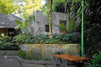 Tanah Dan Bangunan Cafe Bagus Siap Untung di Dago Atas