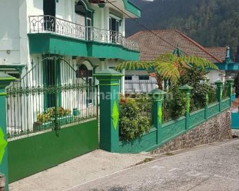 Villa bagus udara adem di tawangmangu solo