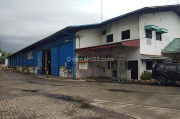 Kawasan Pergudangan Indoserena di Desa Bunder